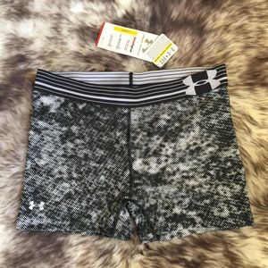 NWT Under Armour  Women’s Athletics Shorts